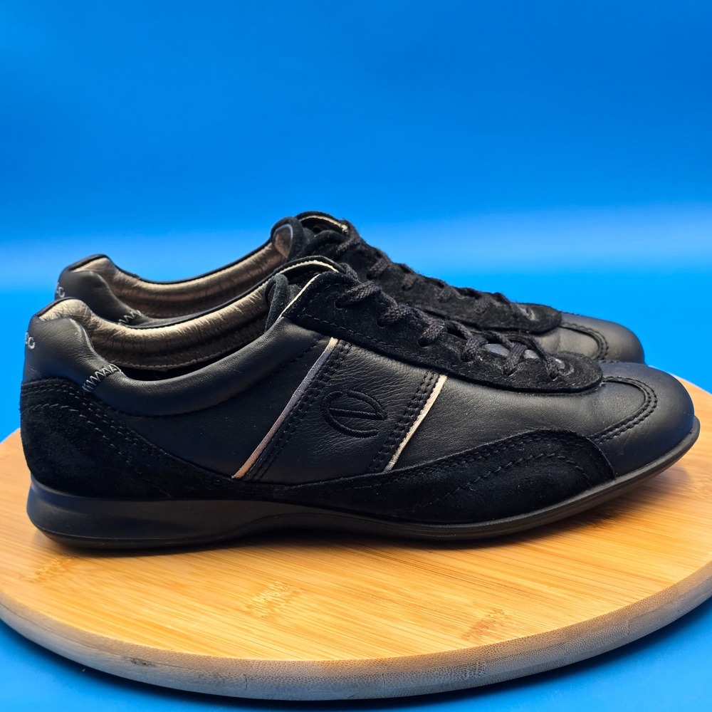 ECCO Womens 40 Black Leather Suede Walking Shoes Sneakers Low Top 4370818‎